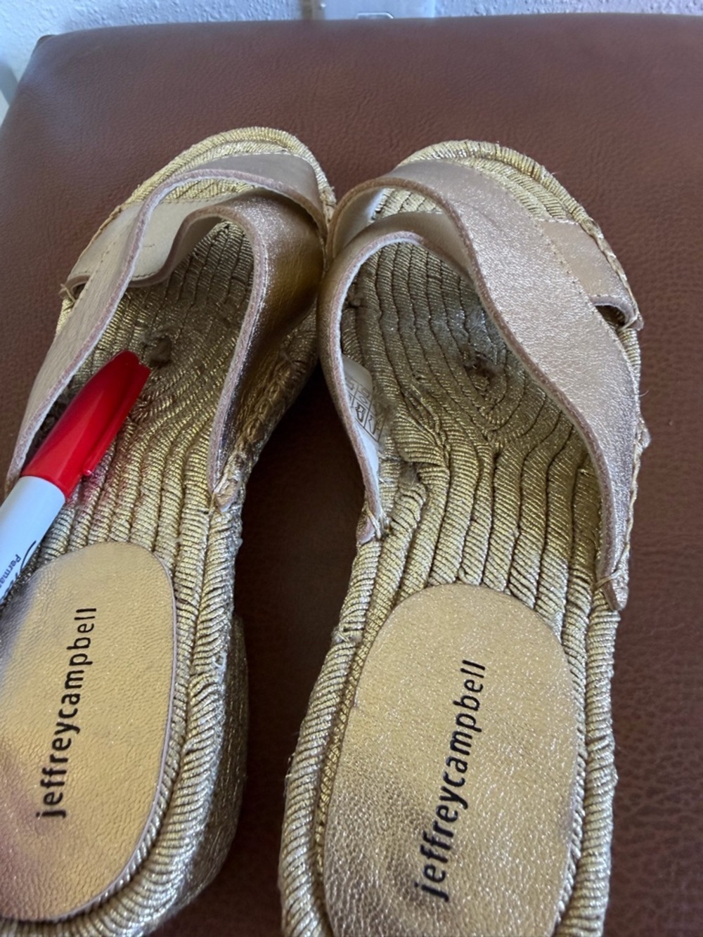 Jeffrey Campbell Gold Espadrille Slides Metallic Platform Sandals Spain Size 39 - Picture 6 of 6